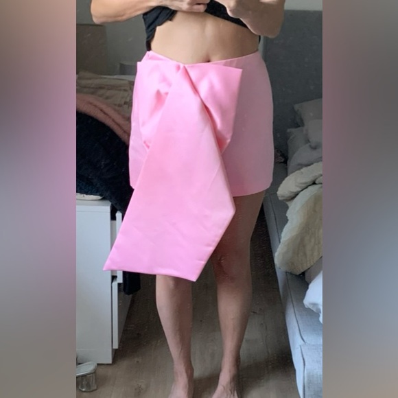 Zara Pink skirt with exaggerated bow - Picture 4 of 4